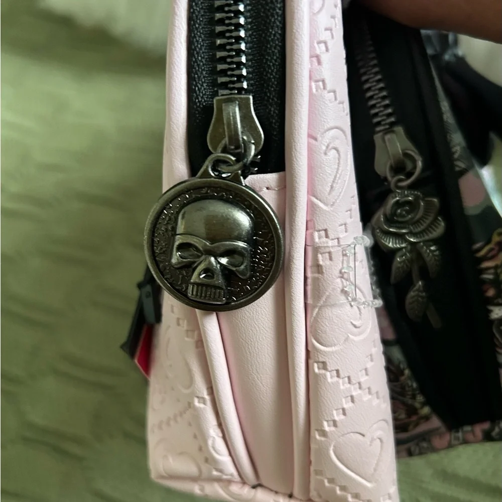 NWT Ed Hardy Pink Small Camo Cosmetic Pouch Bundle with Black Ribbon gift tie